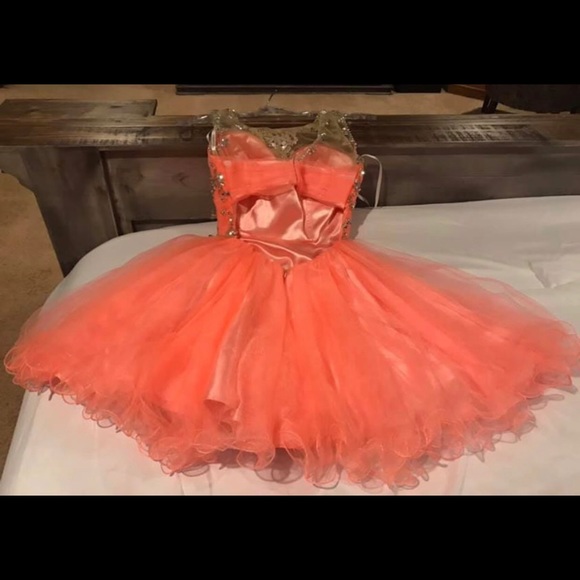 Formal Size 0 - Picture 2 of 2